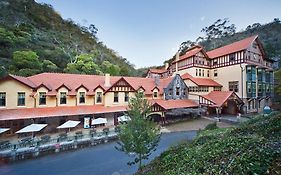Jenolan Caves House